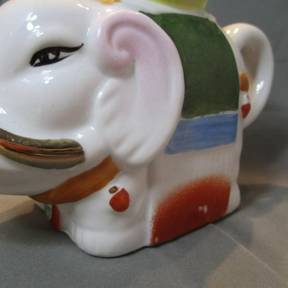 Ceramic Elephant Teapot - Picture 3 of 8